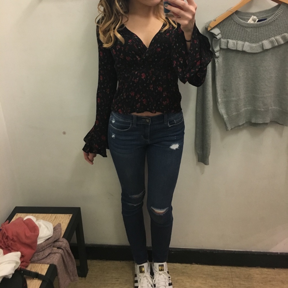 Floral Bell-Sleeved Top